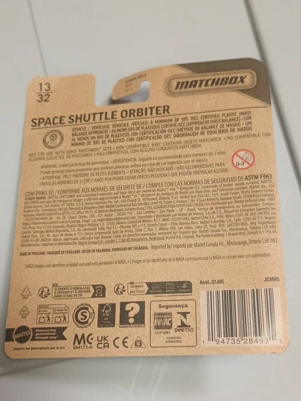 Matchbox Sky Busters White Space Shuttle Orbiter Toy
